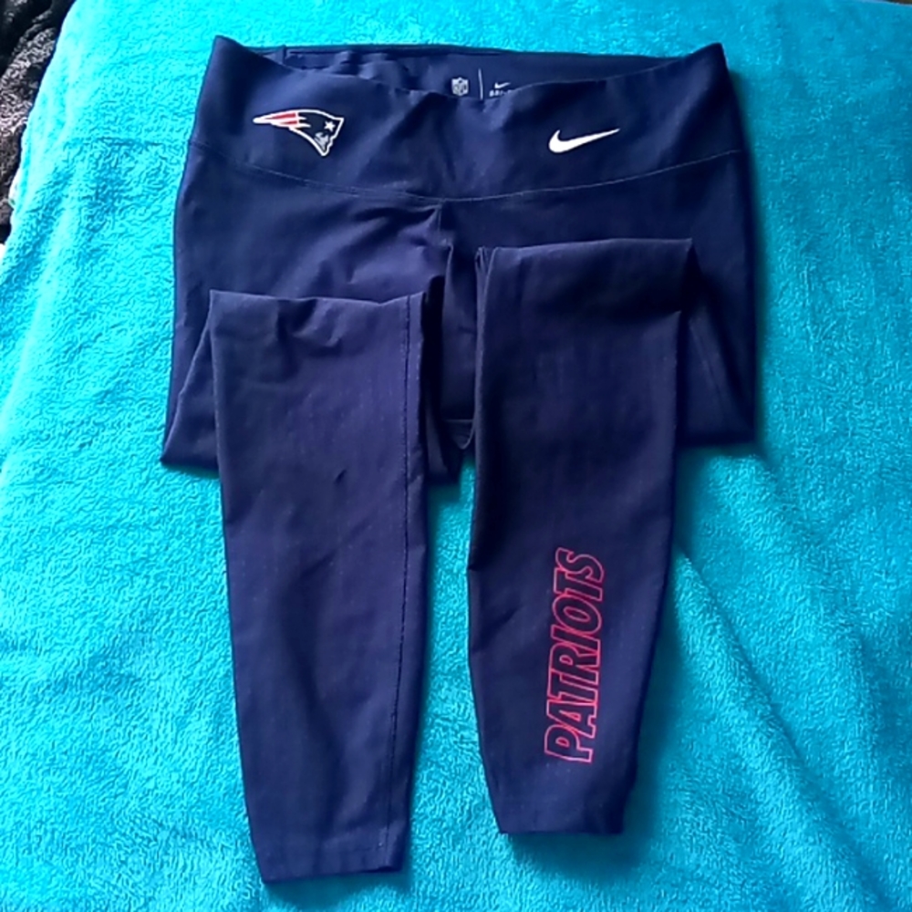 Nike DRI fit Patriots Leggings